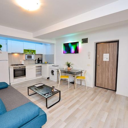 Shabbat Apartments Bucharest Exterior photo